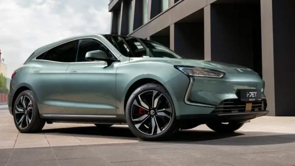 Кроссовер Evolute i-JET стал дешевле сразу на полмиллиона рублей