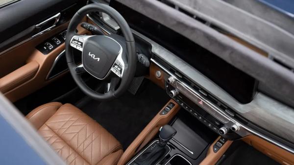 Более 462 тыс. кроссоверов Kia Telluride попали под отзыв &ndash; их сиденья могут загореться