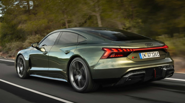 Audi представила свой самый мощный автомобиль за всю историю - RS E-Tron GT Performance