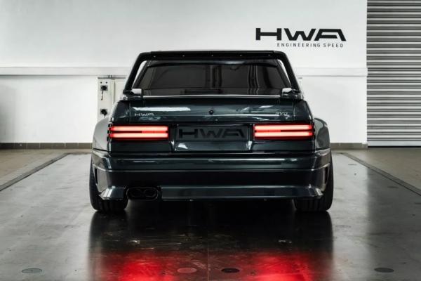 Эта современная версия Mercedes 190E Evo от ателье HWA может вас удивить 
