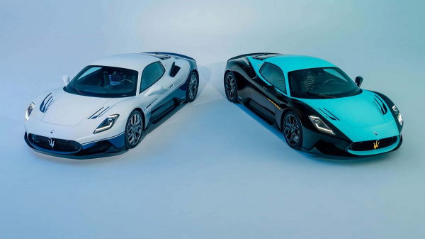 Суперкар Maserati MC20 эффектно смотрится в ливрее гоночного MC12