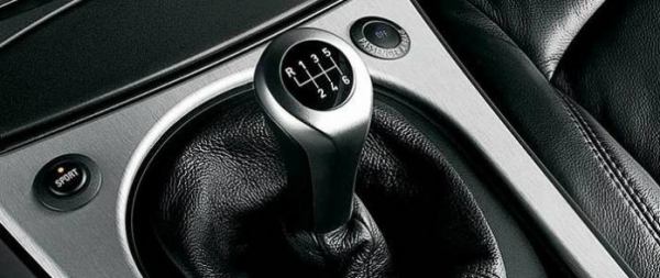 Вождение автомобиля с механической коробкой передач: основные правила Вождение автомобиля с механической коробкой передач: основные правила