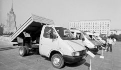 Парад концепт-каров и красивые девушки: Международный автосалон Gaikindo 2024 в Индонезии Парад концепт-каров и красивые девушки: Международный автосалон Gaikindo 2024 в Индонезии