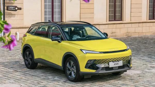 Компания BAIC доработала кроссовер X55 для России