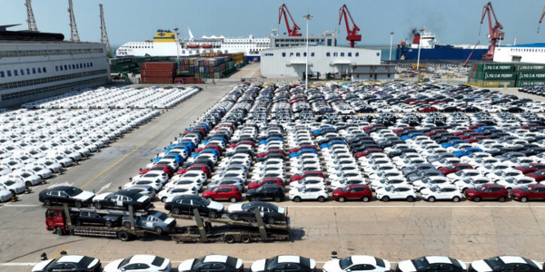 Эксперты назвали причины падения продаж автомобилей в России три месяца подряд