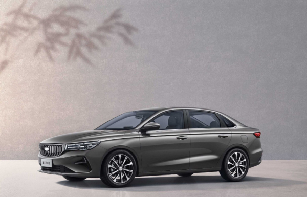 Geely представил Emgrand 2025 года с новым дизайном и высокими технологиями Geely представил Emgrand 2025 года с новым дизайном и высокими технологиями