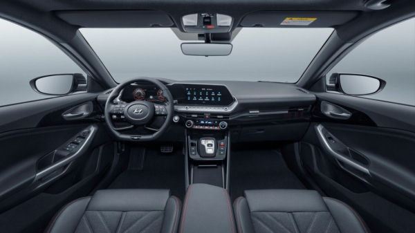 В России появился недорогой седан Hyundai, незнакомый россиянам В России появился недорогой седан Hyundai, незнакомый россиянам