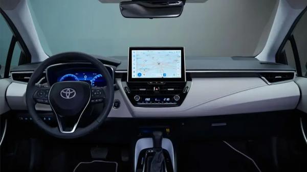 В РФ начали продавать новую Toyota Corolla в &laquo;пионерской&raquo; комплектации: названа цена