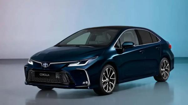 В РФ начали продавать новую Toyota Corolla в &laquo;пионерской&raquo; комплектации: названа цена