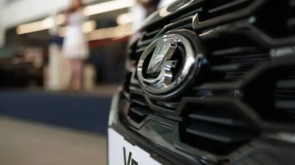 Стало известно, когда начнется серийное производство модели Lada Iskra Cross