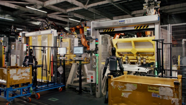 BMW запускает роботов-гуманоидов на своем заводе