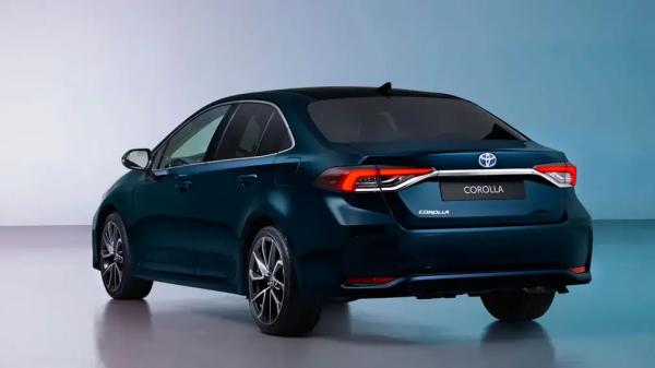 В РФ начали продавать новую Toyota Corolla в &laquo;пионерской&raquo; комплектации: названа цена
