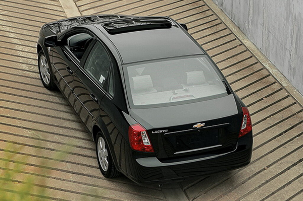 Культовый бюджетник Chevrolet Lacetti вернулся на авторынок России Культовый бюджетник Chevrolet Lacetti вернулся на авторынок России