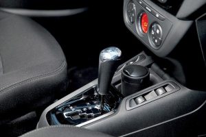 При каком пробеге меняется масло в АКПП