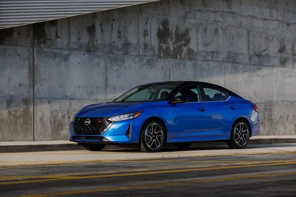 Сколько стоит обновлённый седан Nissan Sentra 2025 года 