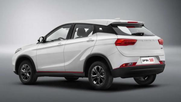 Атмосферный мотор, вариатор и привлекательная цена &ndash; в России появился новый кроссовер DFSK 500 за 1,75 млн рублей