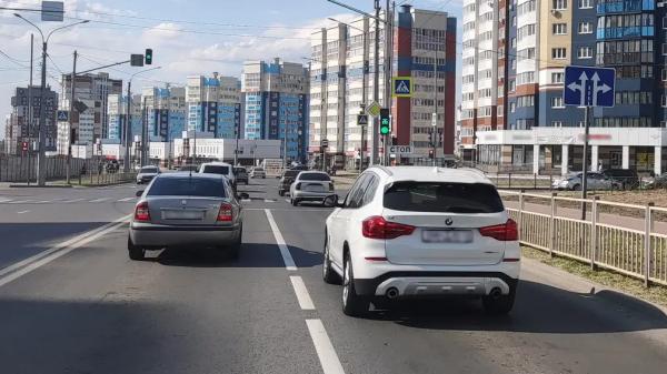 В России проезд по платным трассам для гибридов могут сделать бесплатным