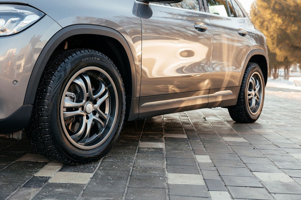 Грузить, рулить и не скользить: особенности зимних шин для кроссоверов Грузить, рулить и не скользить: особенности зимних шин для кроссоверов