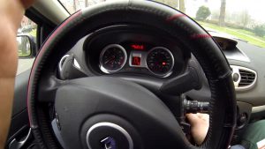 Как правильно ездить на коробке робот: что нужно знать