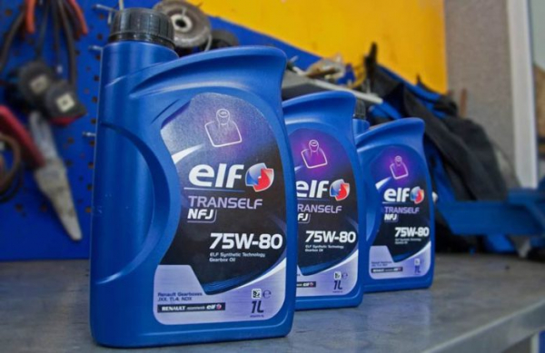 Какое масло заливается в МКПП