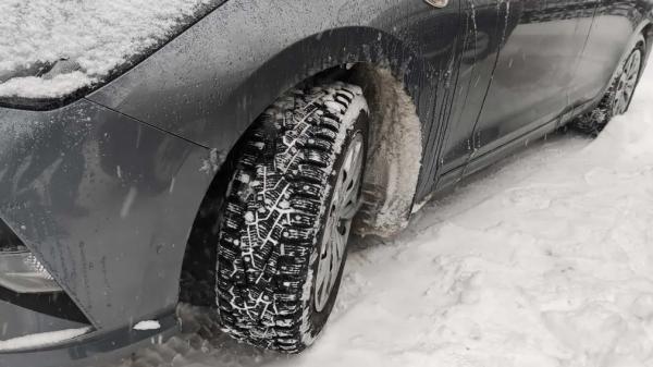 Шире или уже: какую резину выбрать на зиму, если разрешено несколько размеров