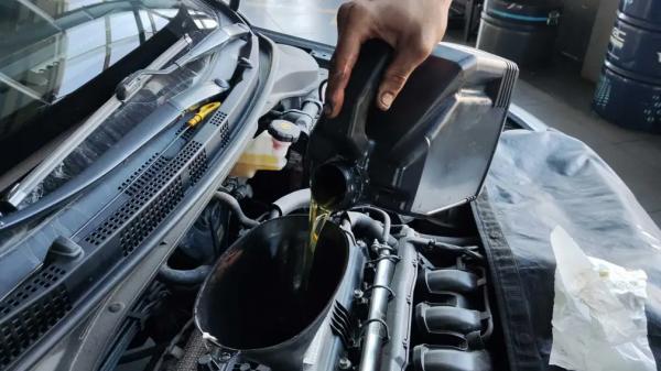 Какие масла заливать в двигатели корейских автомобилей &ndash; раскрыты особенности выбора