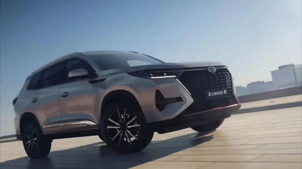 Новые кроссоверы Xcite X-Cross 8 начали поступать в дилерские центры Москвы: сколько они стоят