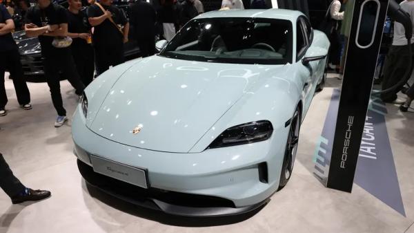 Porsche показала в Китае свои самые новые модели