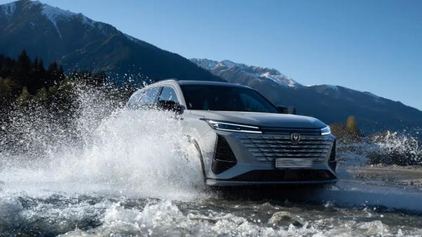 2,0-литровый турбомотор на 233 л.с. и 8-ступенчатый автомат Aisin &ndash; новый Changan CS75Plus готовится к старту продаж в России