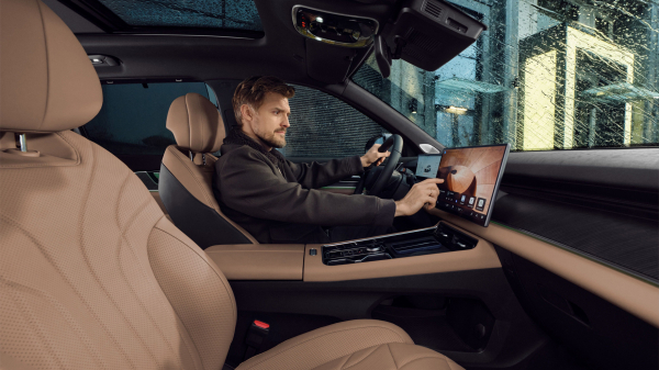 Система автоматической парковки на новом флагмане Chery Tiggo 9