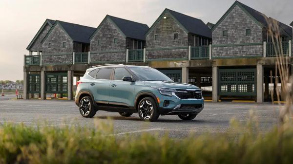 Мощный турбомотор и широкий список опций: в Россию вернулся новый Kia Seltos Мощный турбомотор и широкий список опций: в Россию вернулся новый Kia Seltos