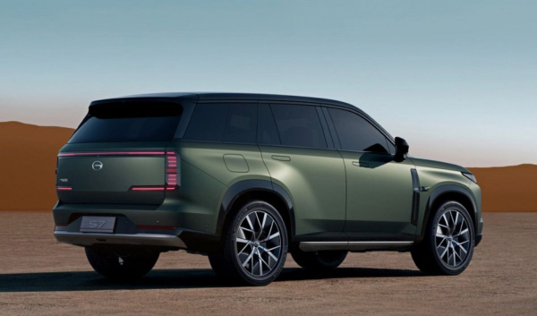 Новинки из Китая: Чем удивил 22-й автосалон в Гуанчжоу Новинки из Китая: Чем удивил 22-й автосалон в Гуанчжоу