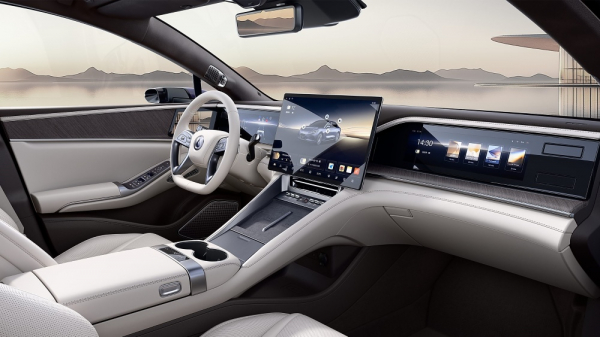 Новинки из Китая: Чем удивил 22-й автосалон в Гуанчжоу Новинки из Китая: Чем удивил 22-й автосалон в Гуанчжоу