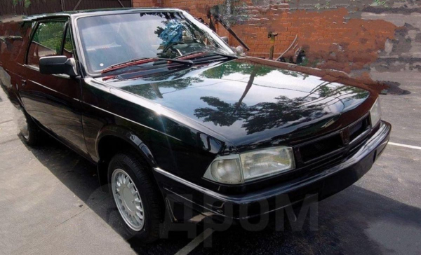 Очень редкий 25-летний &laquo;Москвич&raquo; выставили на продажу в Иркутске