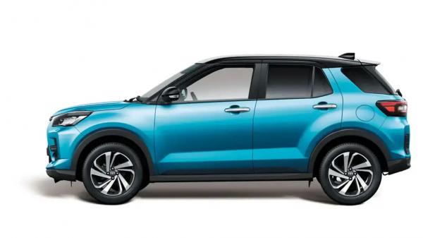 До России добрался самый компактный и дешёвый кроссовер Toyota &ndash; сколько он стоит