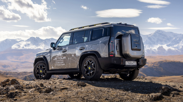 Jetour T2 признан лучшим автомобилем для путешествий среди новинок 2024 года