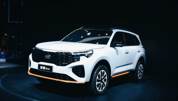 Kia Sportage Ace/R: в России появился доступный кроссовер с проверенным силовым агрегатом Kia Sportage Ace/R: в России появился доступный кроссовер с проверенным силовым агрегатом