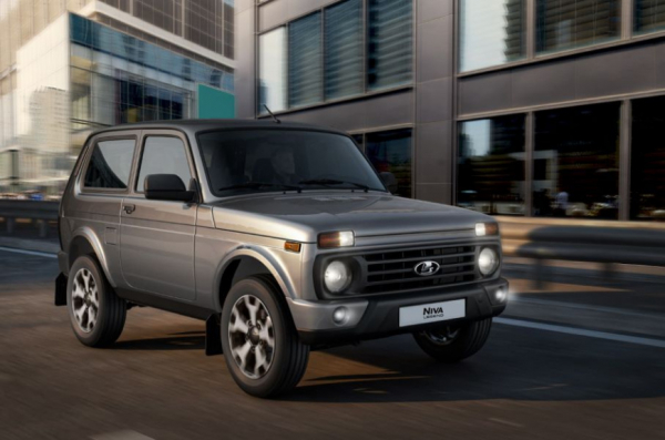 Столкновение культур: какие машины выбирали в России в 2024 году Столкновение культур: какие машины выбирали в России в 2024 году