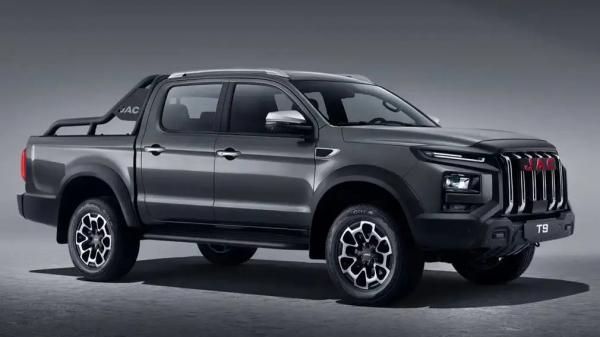 Их покупают чаще всего: названы самые продаваемые пикапы в России