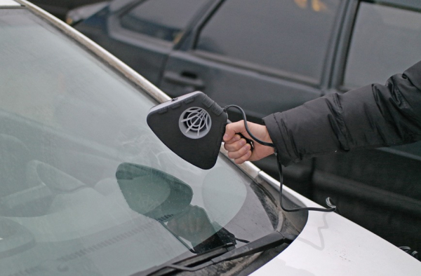 3 проблемы, которые могут привести к разрушению лобового стекла зимой