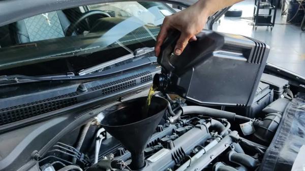 Какое масло заливать в Chery, Geely, Haval и других &laquo;китайцев&raquo; - эксперт дал конкретный ответ