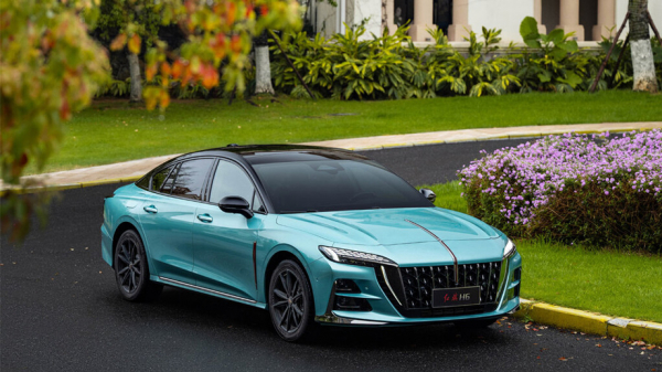 Hongqi готовит к дебюту на российском рынке лифтбек Hongqi H6