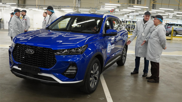 На &laquo;Автозаводе Санкт-Петербург&raquo; обсудили развитие региональной автопромышленности и вопросы кадров