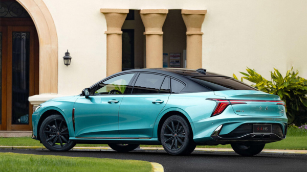 Hongqi готовит к дебюту на российском рынке лифтбек Hongqi H6