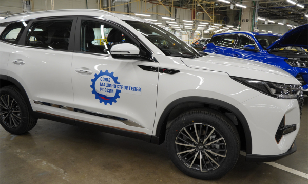 На &laquo;Автозаводе Санкт-Петербург&raquo; обсудили развитие региональной автопромышленности и вопросы кадров