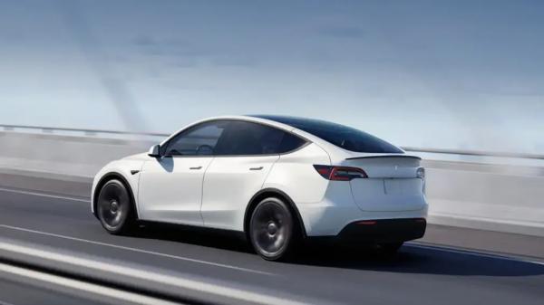 Именно эти новые авто чаще всего покупают сами китайцы: ТОП-10