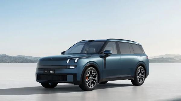 В РФ открыли прием заказов на новый флагманский кроссовер от Geely и Volvo