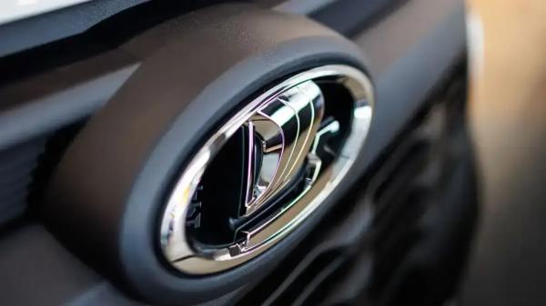 АвтоВАЗ готовит для россиян новую недорогую Lada