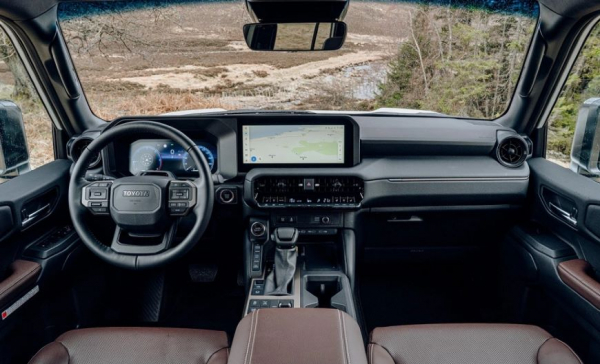 В РФ привезли партию новейших Toyota Land Cruiser Prado 250 с гарантией