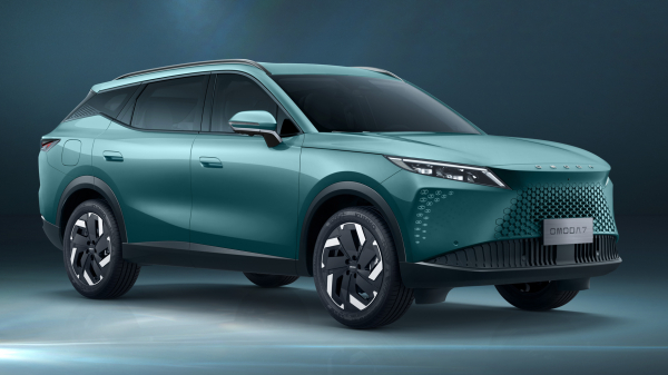 Omoda C7 объединяет прогрессивный дизайн и технические инновации Omoda C7 объединяет прогрессивный дизайн и технические инновации